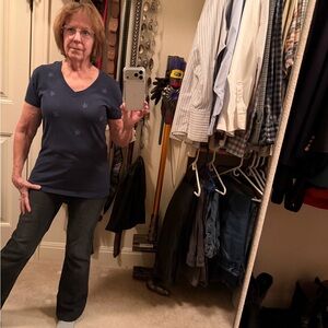 10/10$. Carbon Copy Dark Blue V-Neck Tee